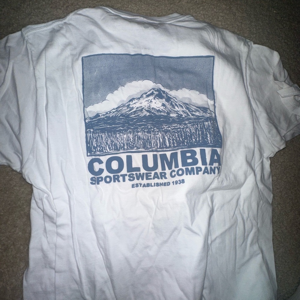 Columbia tee!
